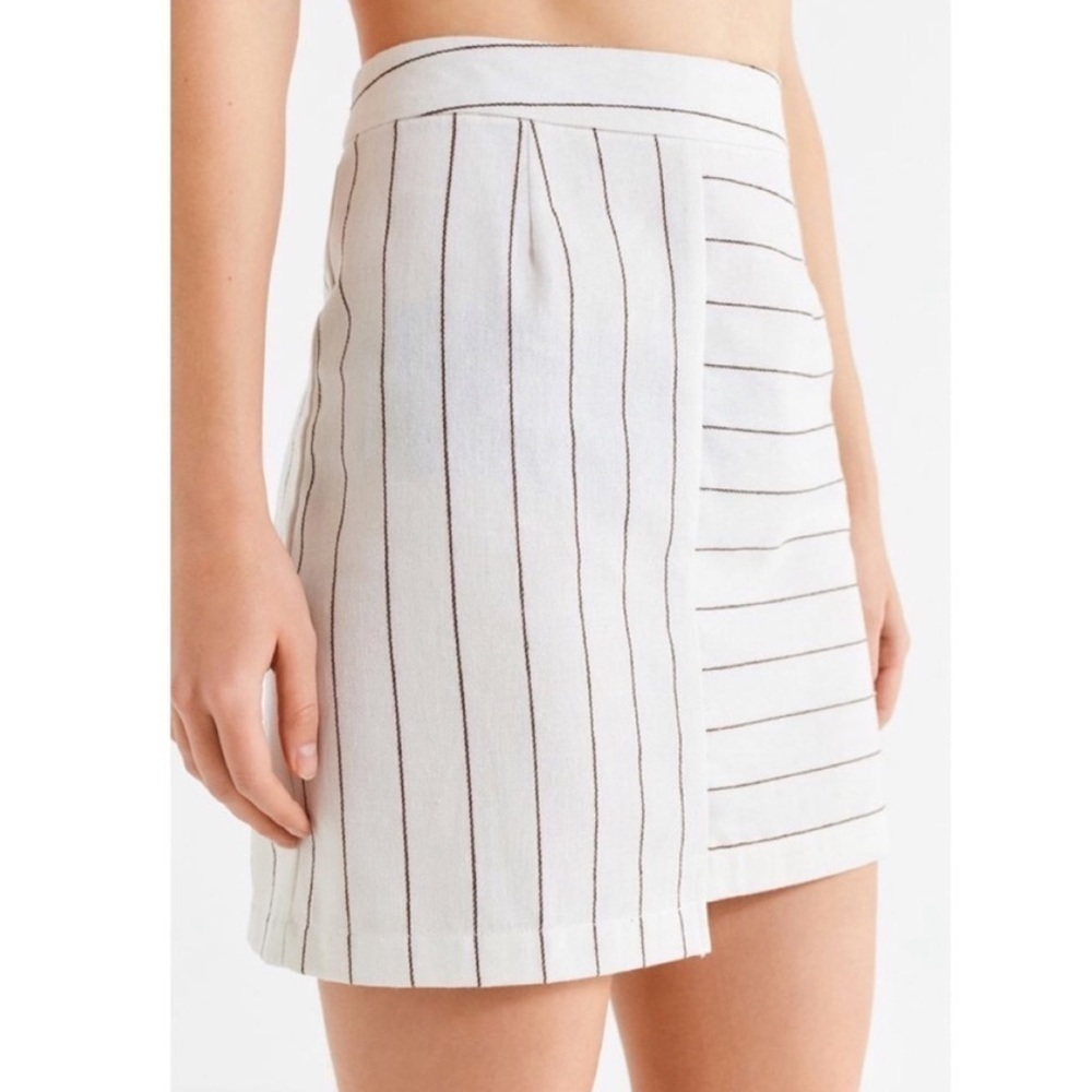 Urban Outfitters Contrast Striped Mini Skirt - Picture 7 of 7